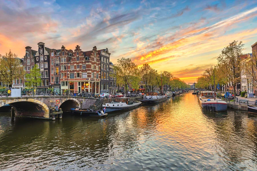 تور اروپا به مقصد شهر رویایی آمستردام در هلند