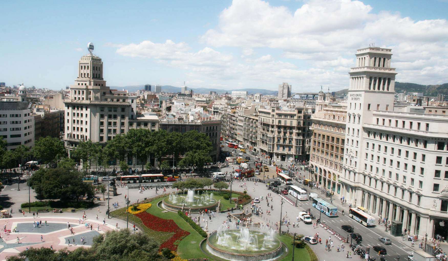 میدان کاتالونیا مراکز دیدنی بارسلون