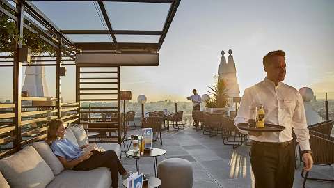 هتل ریو پلازا اسپانیا (Hotel Riu Plaza España)