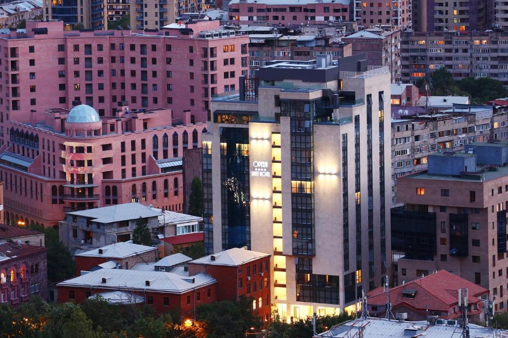 HOTEL OPERA SUITE IRAVAN