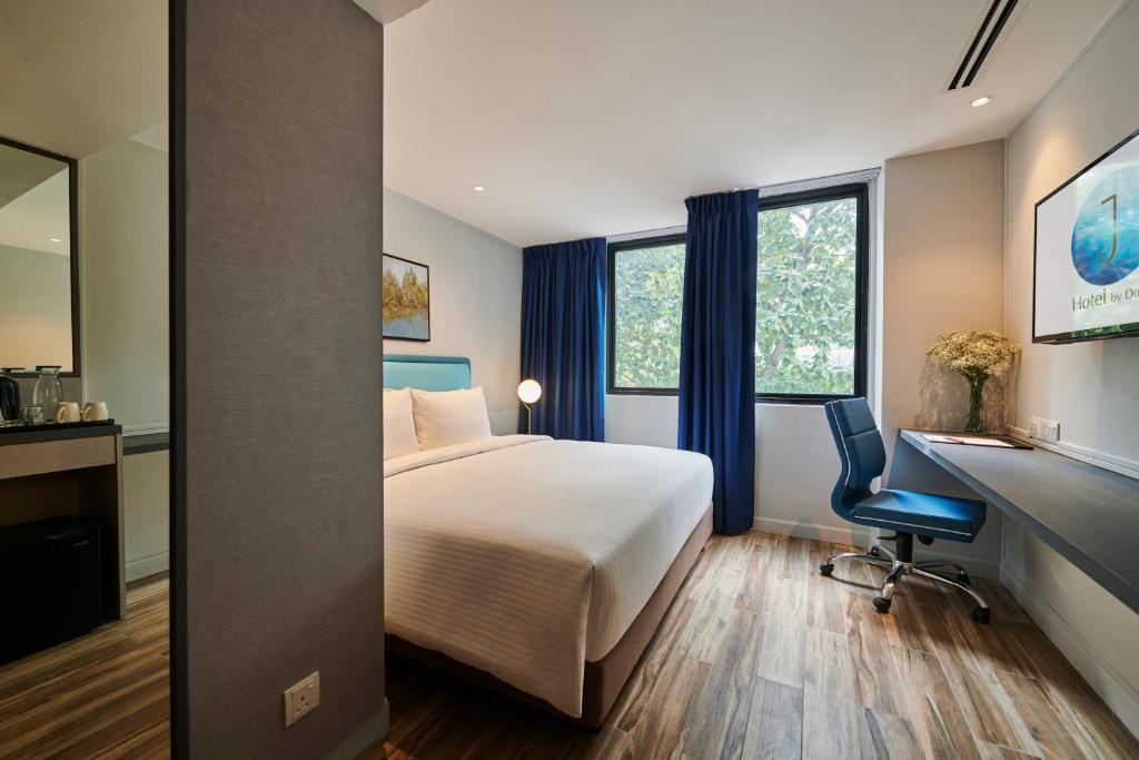 هتل J HOTEL BY DORSETT