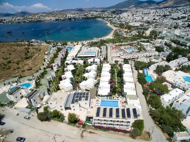 JASMIN BEACH